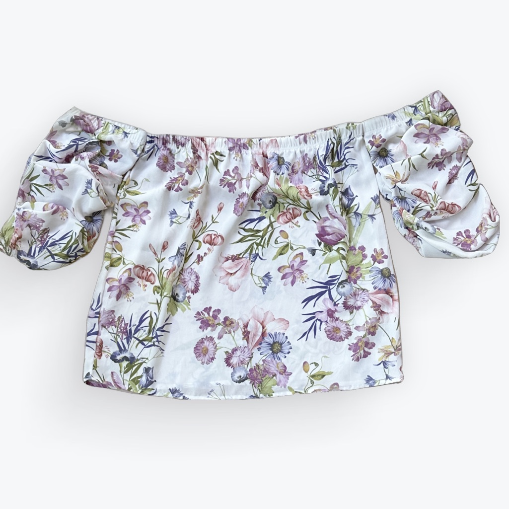 Euro Girl Summer Romantic Coquette Feminine Off-The-Shoulder Flowy Floral Top ~M